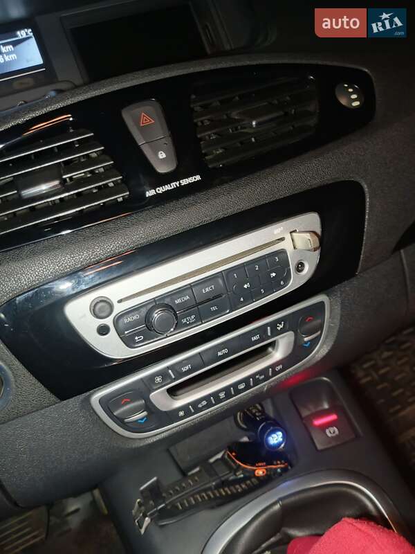 Минивэн Renault Grand Scenic 2013 в Каневе фото 15 Минивэн Renault Grand Scenic 2013 в Каневе