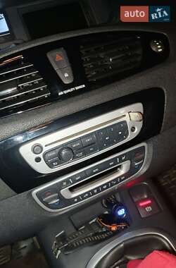 Минивэн Renault Grand Scenic 2013 в 