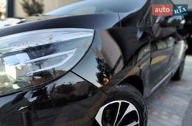 Минивэн Renault Grand Scenic 2015 в 