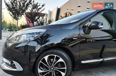 Минивэн Renault Grand Scenic 2015 в 