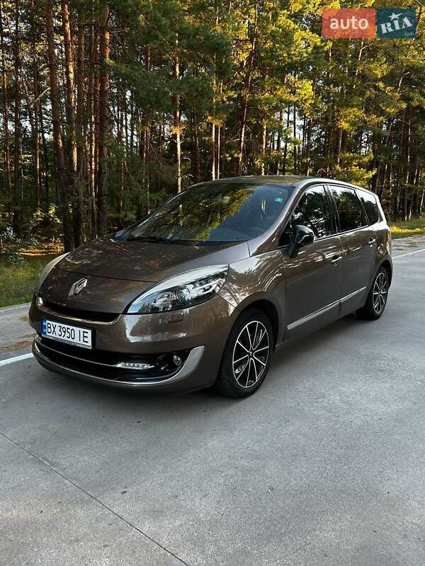 Renault Grand Scenic 2012