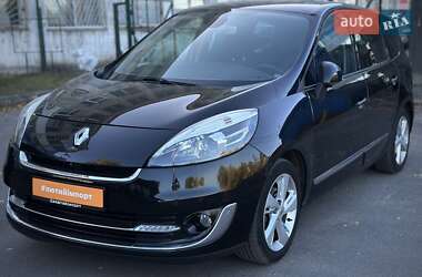 Минивэн Renault Grand Scenic 2012 в 