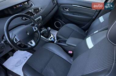 Минивэн Renault Grand Scenic 2012 в 