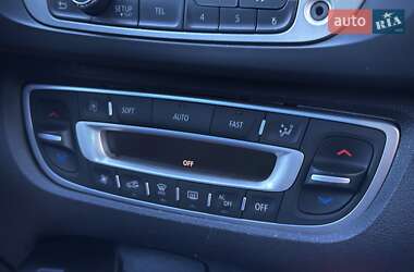 Минивэн Renault Grand Scenic 2012 в 