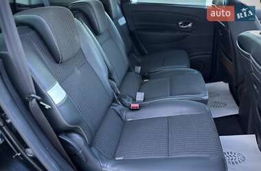 Минивэн Renault Grand Scenic 2012 в 
