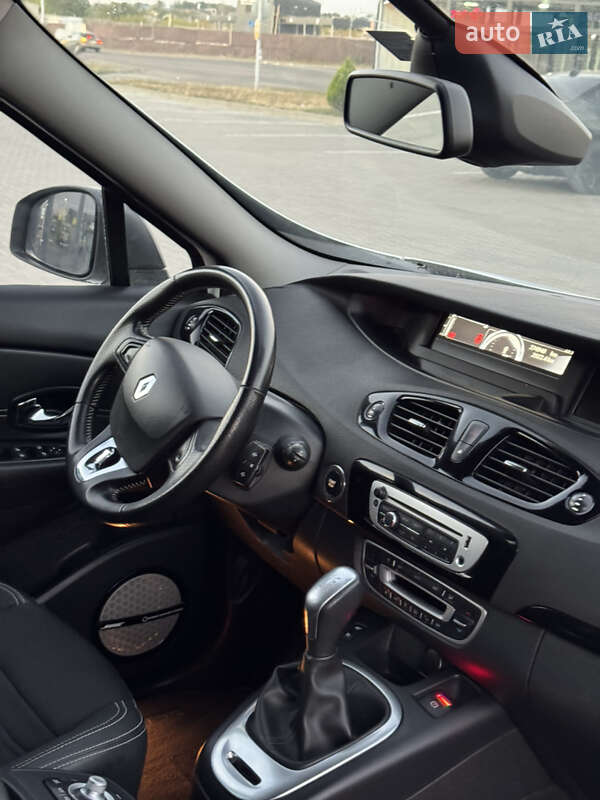 Минивэн Renault Grand Scenic 2015 в Вознесенске