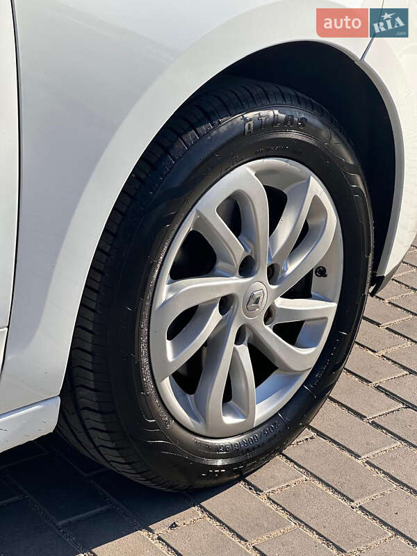 Минивэн Renault Grand Scenic 2015 в Умани фото 70 Минивэн Renault Grand Scenic 2015 в Умани