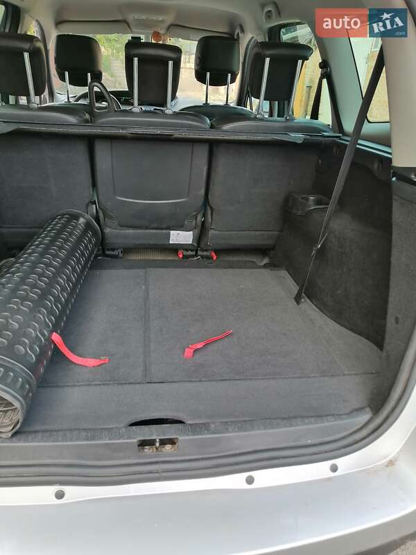 Мінівен Renault Grand Scenic 2014 в Кривому Розі фото 38 Мінівен Renault Grand Scenic 2014 в Кривому Розі