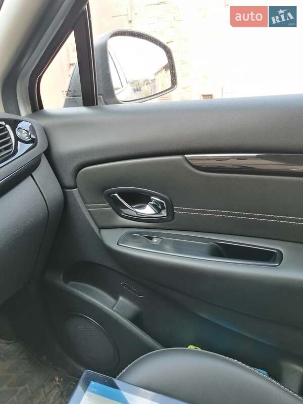 Мінівен Renault Grand Scenic 2014 в Кривому Розі фото 43 Мінівен Renault Grand Scenic 2014 в Кривому Розі