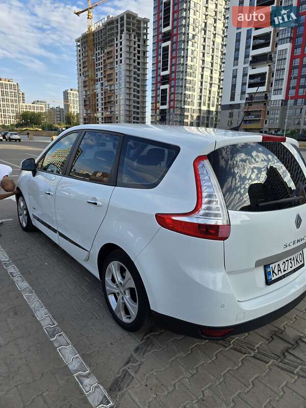 Минивэн Renault Grand Scenic 2014 в Киеве фото 7 Минивэн Renault Grand Scenic 2014 в Киеве