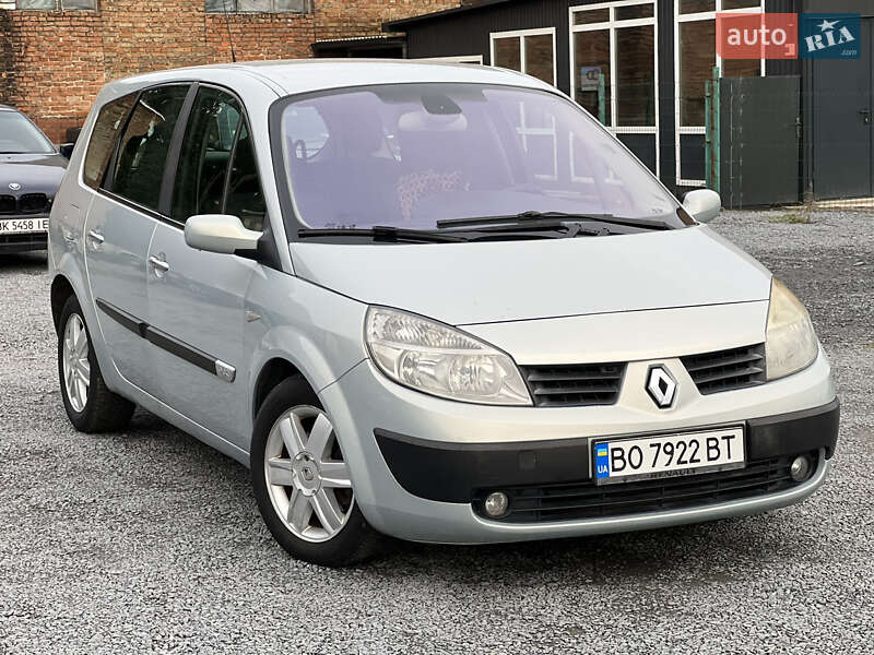 Renault Grand Scenic 2004