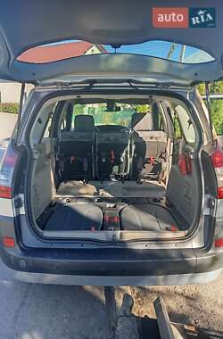 Минивэн Renault Grand Scenic 2005 в 