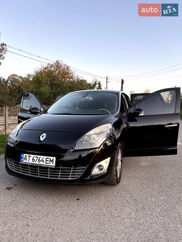 Мінівен Renault Grand Scenic 2010 в Івано-Франківську фото 3 Мінівен Renault Grand Scenic 2010 в Івано-Франківську
