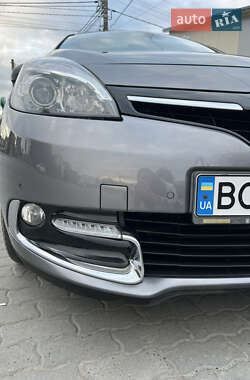 Минивэн Renault Grand Scenic 2013 в 