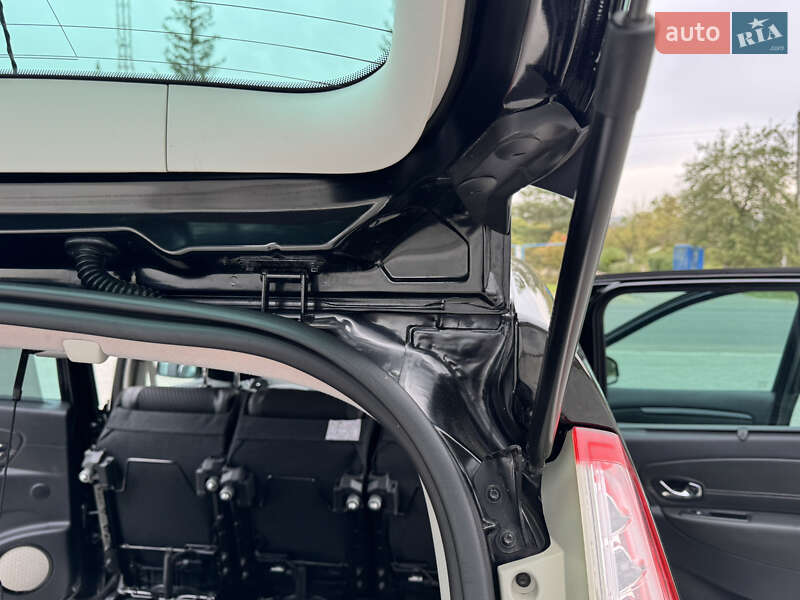 Минивэн Renault Grand Scenic 2014 в Новоднестровске