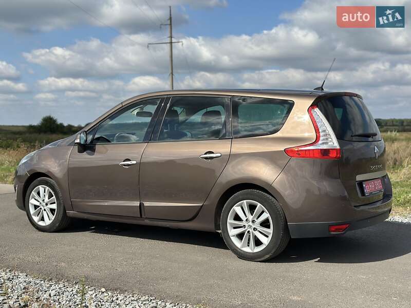 Минивэн Renault Grand Scenic 2010 в Демидовке