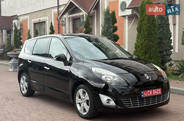 Минивэн Renault Grand Scenic 2011 в 