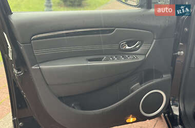 Минивэн Renault Grand Scenic 2011 в 