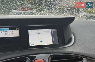 Минивэн Renault Grand Scenic 2011 в 