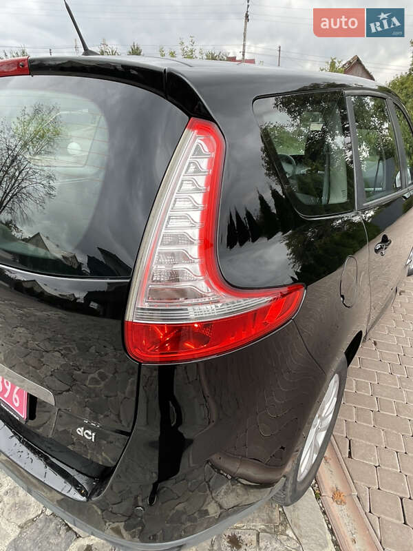 Минивэн Renault Grand Scenic 2011 в Черновцах