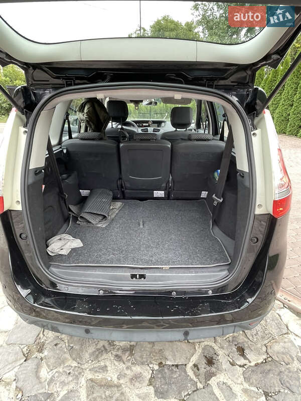 Минивэн Renault Grand Scenic 2011 в Черновцах