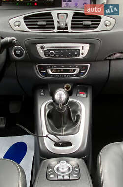Минивэн Renault Grand Scenic 2013 в 