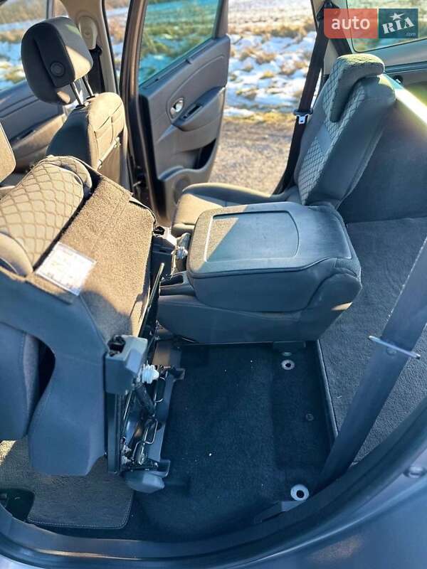 Мінівен Renault Grand Scenic 2011 в Львові