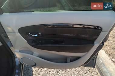 Минивэн Renault Grand Scenic 2012 в 
