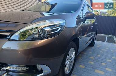 Минивэн Renault Grand Scenic 2014 в 