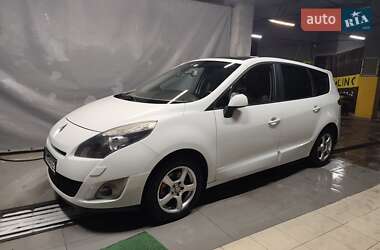Мінівен Renault Grand Scenic 2011 в Києві