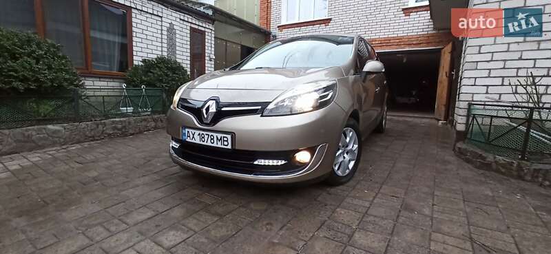 Renault Grand Scenic 2013