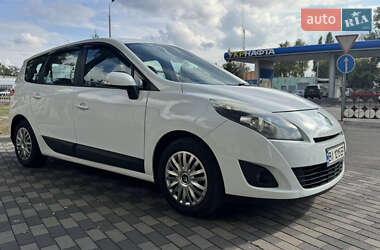 Минивэн Renault Grand Scenic 2009 в 
