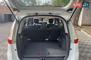 Минивэн Renault Grand Scenic 2009 в 