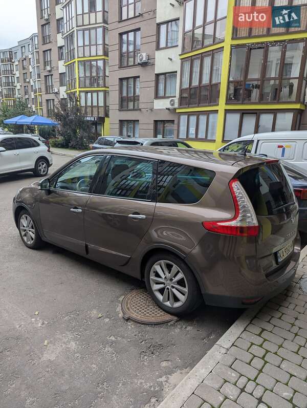 Минивэн Renault Grand Scenic 2011 в Киеве