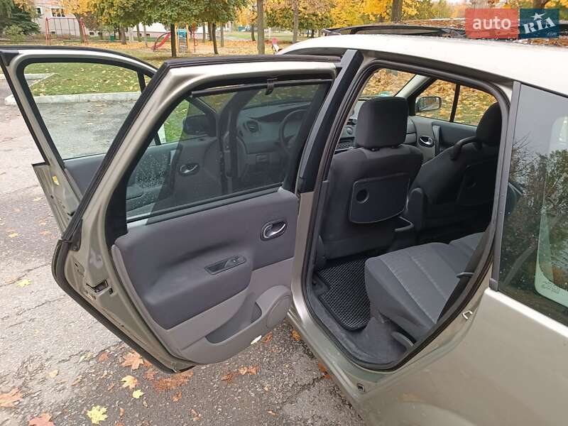 Минивэн Renault Grand Scenic 2006 в Харькове