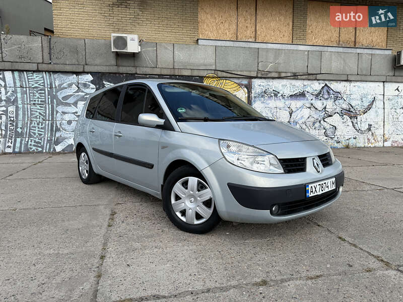 Мінівен Renault Grand Scenic 2004 в  фото Мінівен Renault Grand Scenic 2004 в