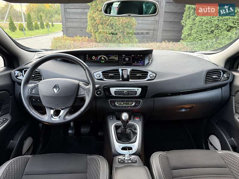 Мінівен Renault Grand Scenic 2015 в Стрию