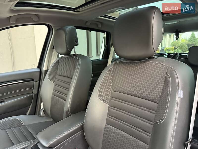 Мінівен Renault Grand Scenic 2015 в Стрию