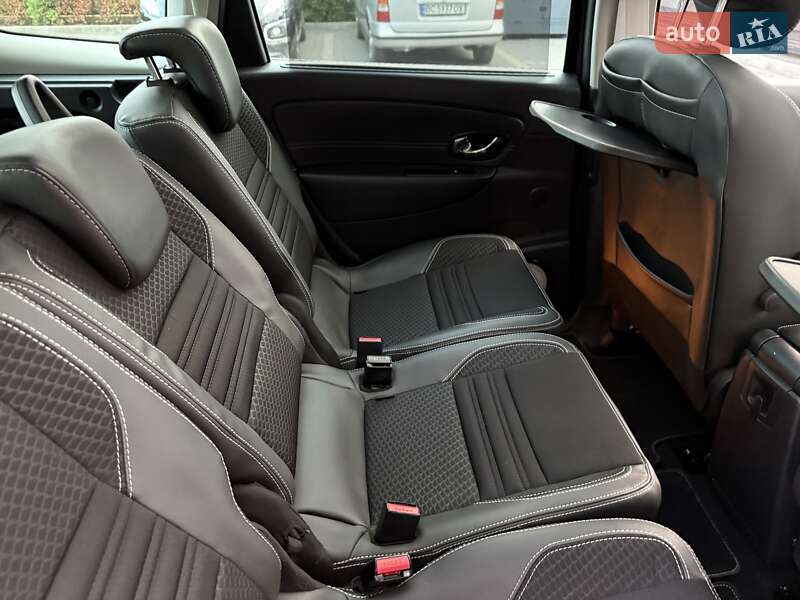 Мінівен Renault Grand Scenic 2015 в Стрию