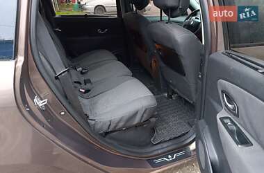 Минивэн Renault Grand Scenic 2010 в 