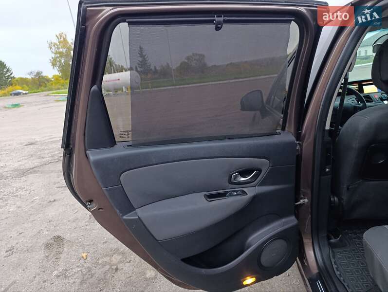 Минивэн Renault Grand Scenic 2010 в Теофиполе