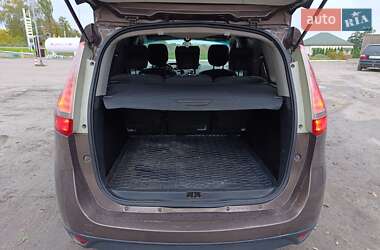 Минивэн Renault Grand Scenic 2010 в 