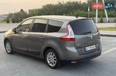 Минивэн Renault Grand Scenic 2012 в 