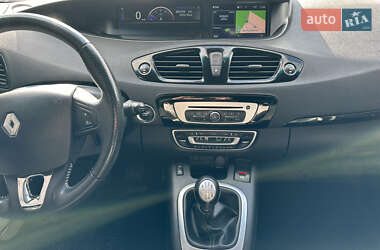 Мінівен Renault Grand Scenic 2015 в 