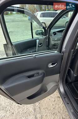 Мінівен Renault Grand Scenic 2009 в  фото 4 Мінівен Renault Grand Scenic 2009 в