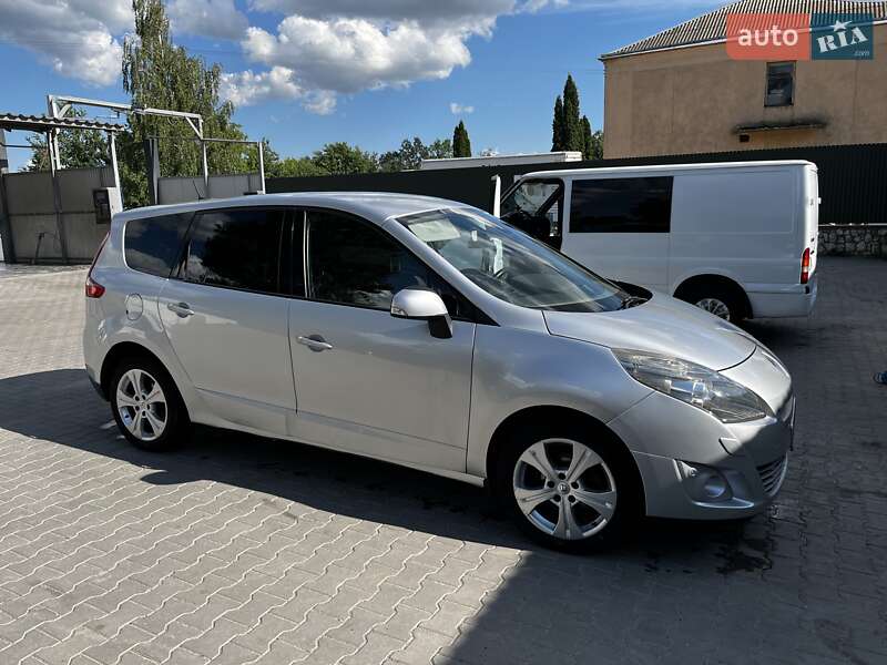 Мінівен Renault Grand Scenic 2011 в Волочиську