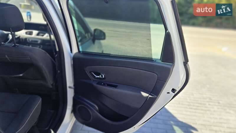 Мінівен Renault Grand Scenic 2015 в Вінниці фото 26 Мінівен Renault Grand Scenic 2015 в Вінниці