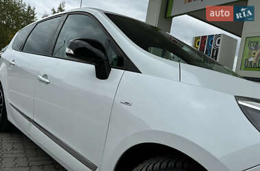 Минивэн Renault Grand Scenic 2012 в 
