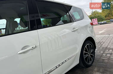 Минивэн Renault Grand Scenic 2012 в 