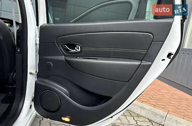 Минивэн Renault Grand Scenic 2012 в 